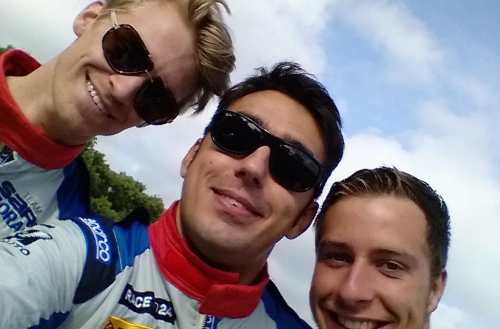 PIERRE RAGUES SE PLONGE DANS L’ATMOSPHERE DU MANS DURANT LA PARADE DES PILOTES