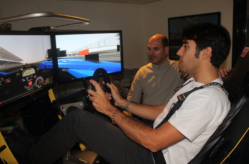 PIERRE RAGUES VISITE L’USINE SIGNATECH ET SE PROJETE VERS 2014